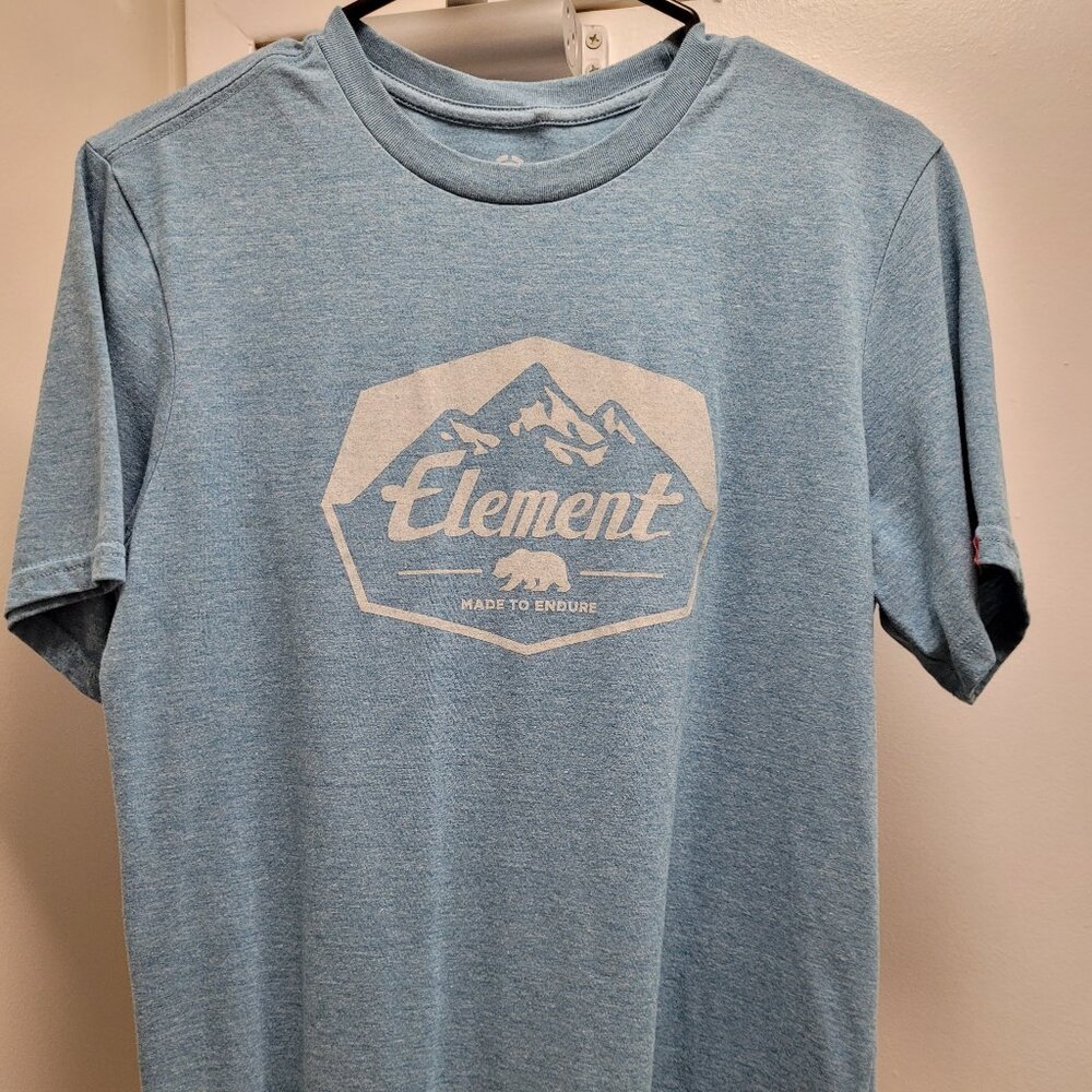 GENTLY USED, VINTAGE ELEMENT TEE SHIRT, SMALL!!!